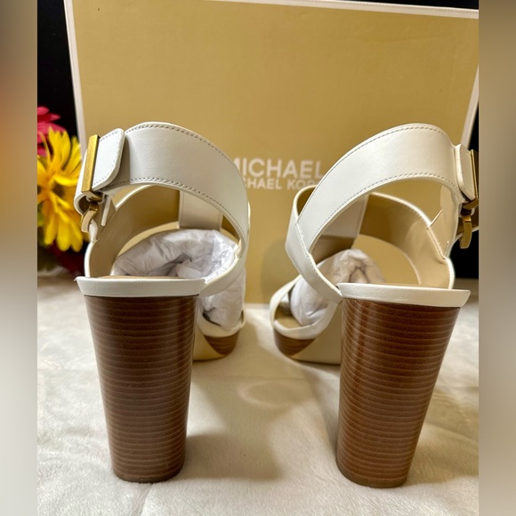 New Michael Kors Becker T Strap Leather Rare Optic White Block Heel 9.5M w/Box - Picture 2 of 16